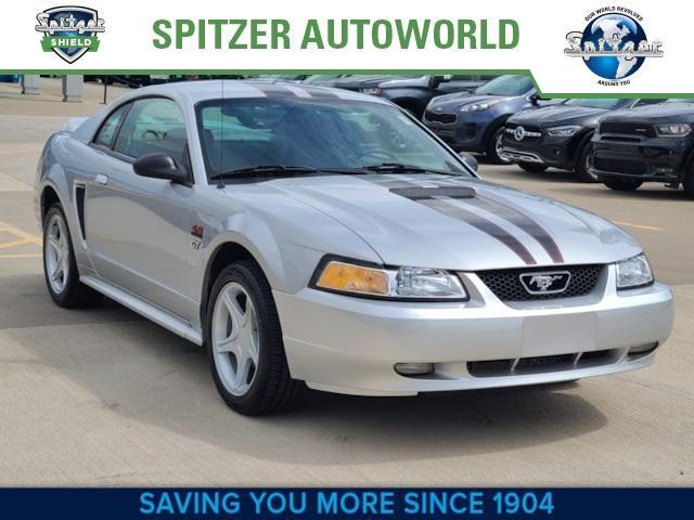 2000 Ford Mustang