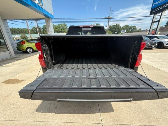 Photo of 2025 Black Chevrolet Silverado 1500