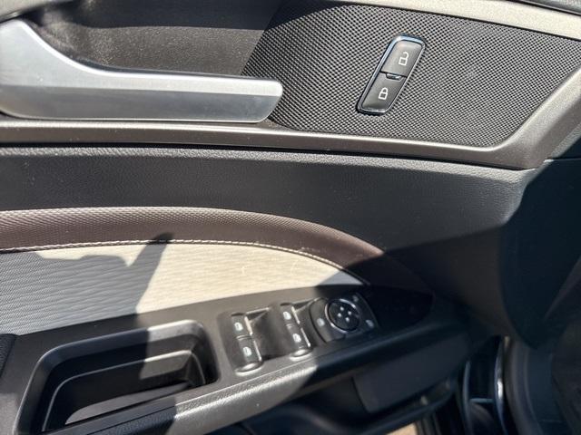 Photo of 2019 Black Ford Fusion
