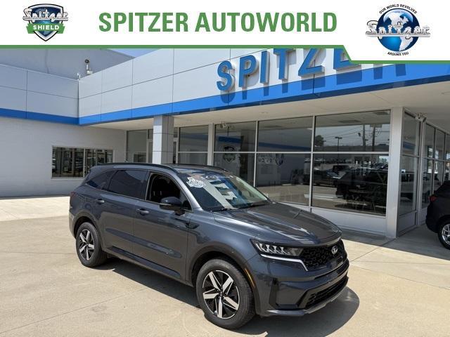 Photo of 2021 Gravity Gray Kia Sorento