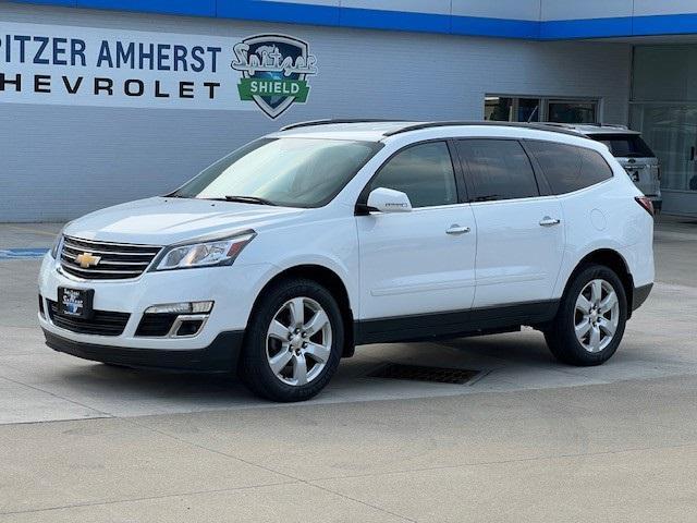 Photo of 2017 Summit White Chevrolet Traverse