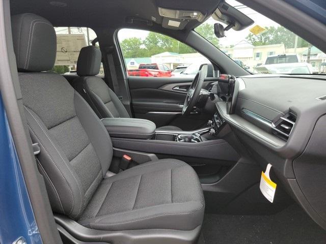 Photo of 2026 Lakeshore Blue Metallic Chevrolet Traverse