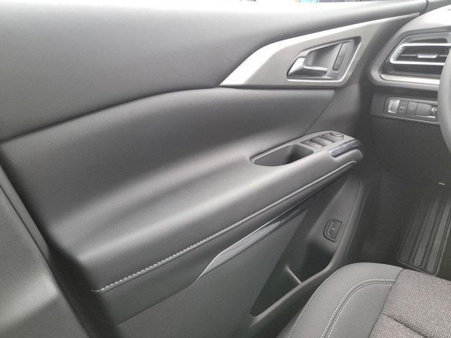 Photo of 2026 Lakeshore Blue Metallic Chevrolet Traverse
