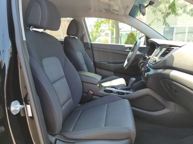 Photo of 2018 Black Noir Pearl Hyundai TUCSON