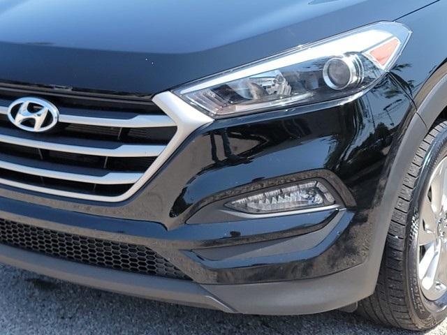 Photo of 2018 Black Noir Pearl Hyundai TUCSON