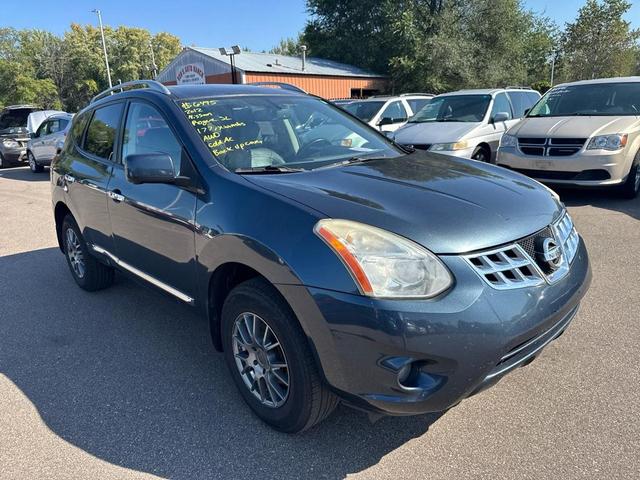 Photo of 2012 Blue Nissan Rogue