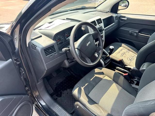 Photo of 2008 Black Jeep Compass