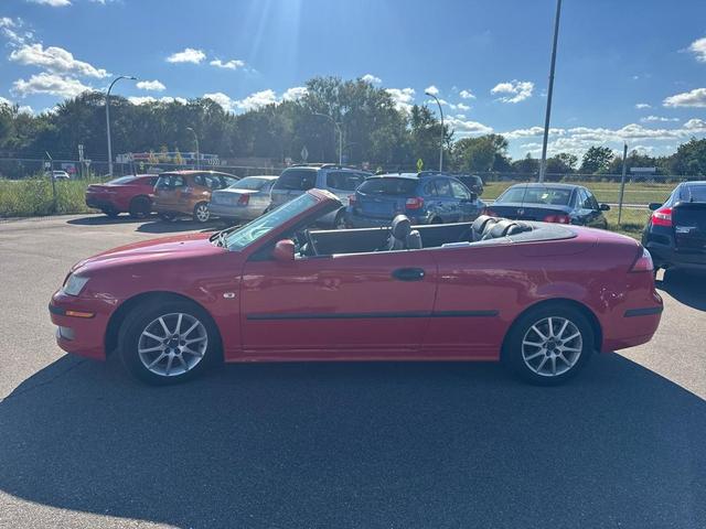 Photo of 2004 Red Saab 9-3
