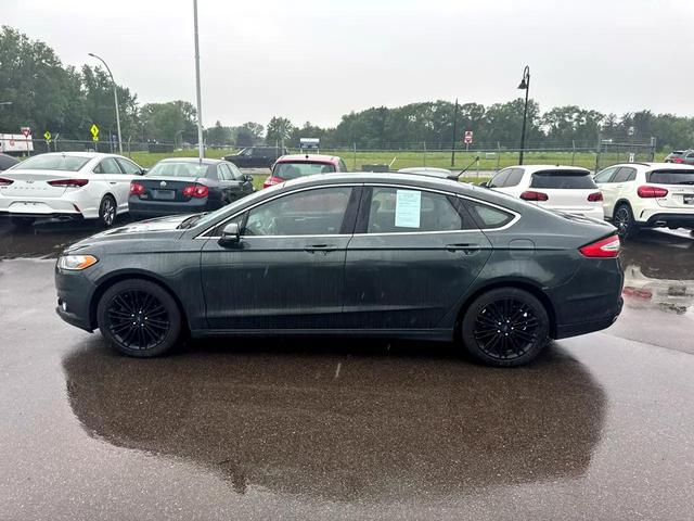 Photo of 2015 Gray Ford Fusion