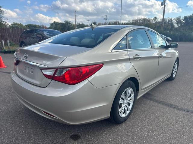 Photo of 2011 Gold Hyundai SONATA