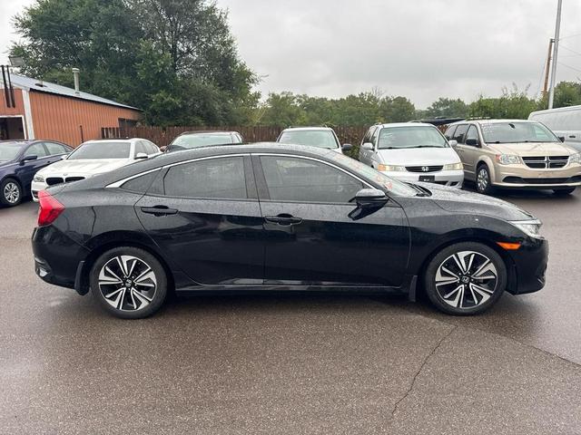 Photo of 2018 Black Honda Civic
