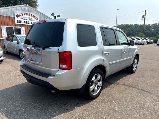Photo of 2012 Silver Honda Pilot