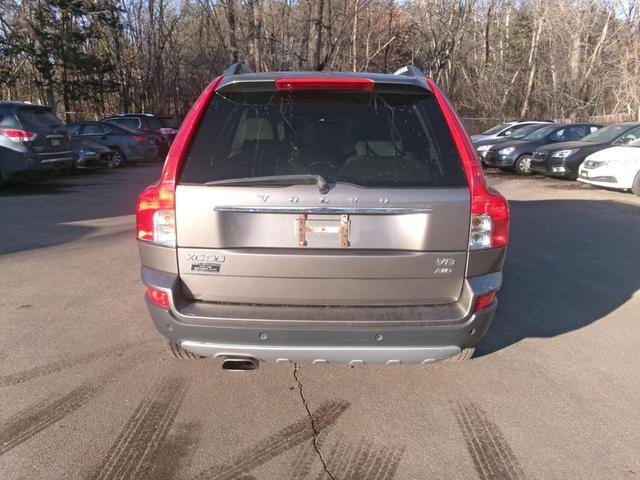 Photo of 2010 Gray Volvo XC90
