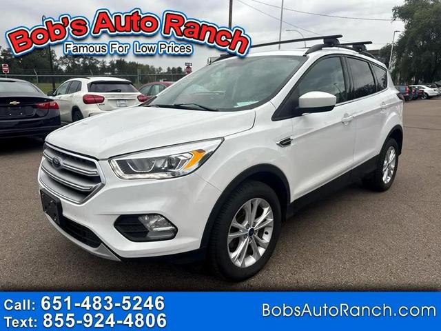 Photo of 2017 White Ford Escape