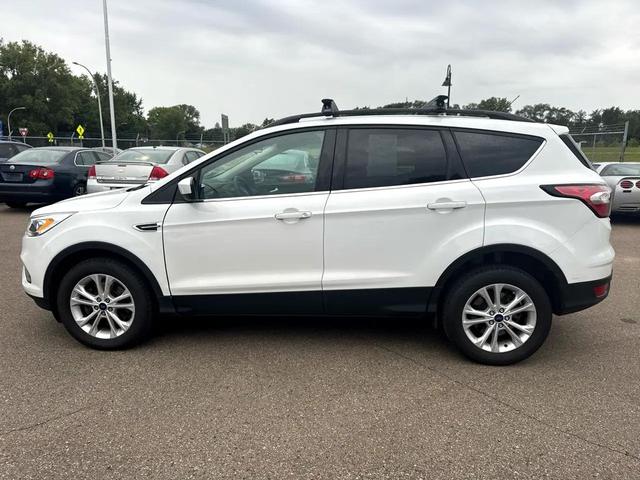 Photo of 2017 White Ford Escape