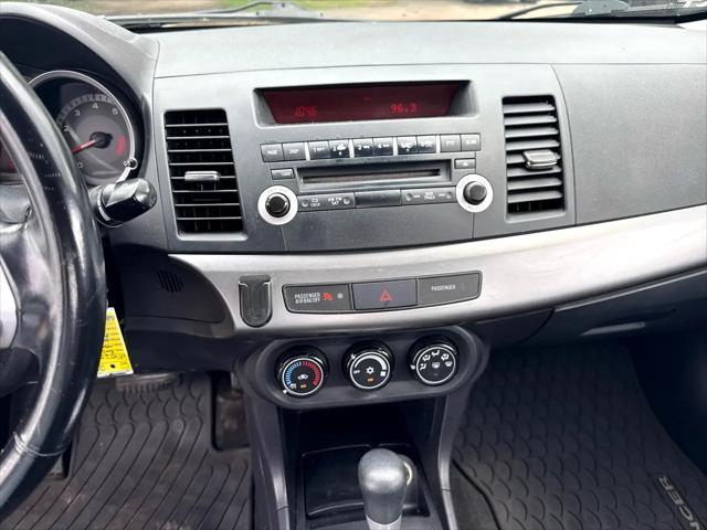 Photo of 2009 Black Mitsubishi Lancer