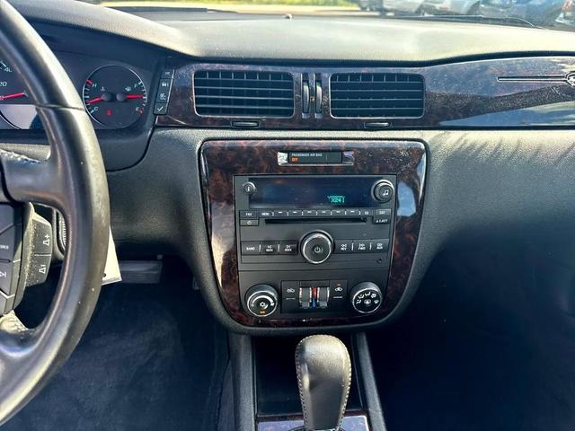 Photo of 2013 White Chevrolet Impala