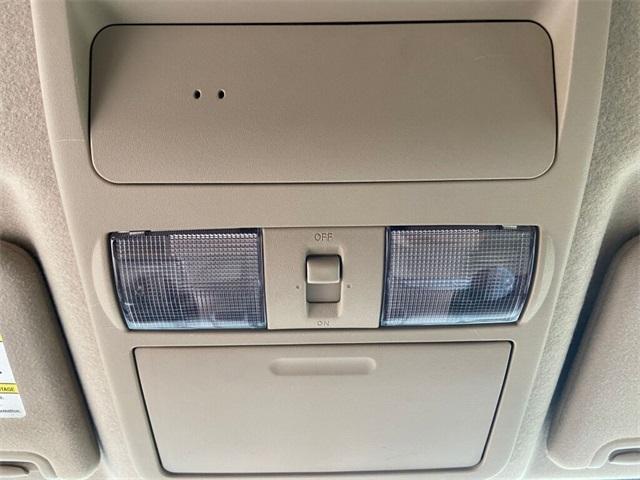 Photo of 2017 Magnetic Black Nissan Frontier