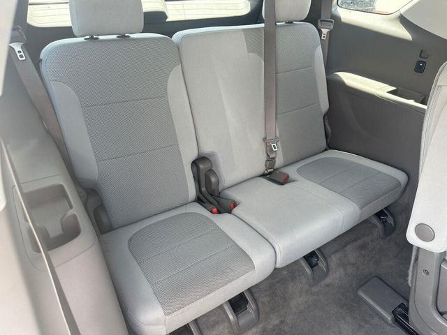 Photo of 2021 Graphite Metallic Chevrolet Traverse