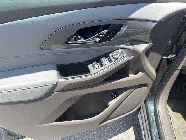 Photo of 2021 Graphite Metallic Chevrolet Traverse