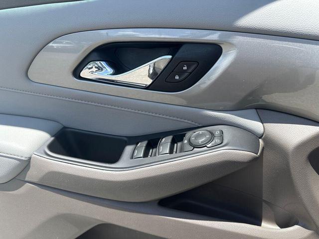Photo of 2021 Graphite Metallic Chevrolet Traverse