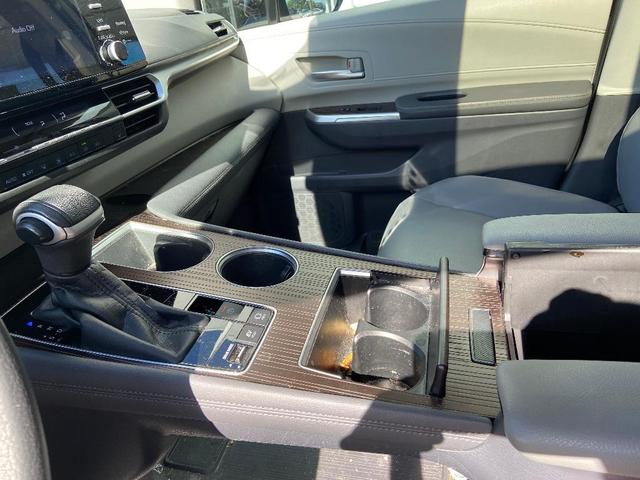Photo of 2023 Gray Toyota Sienna