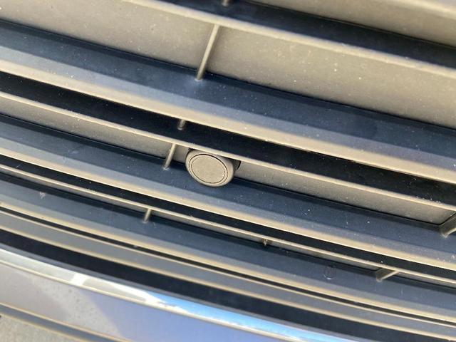 Photo of 2023 Gray Toyota Sienna