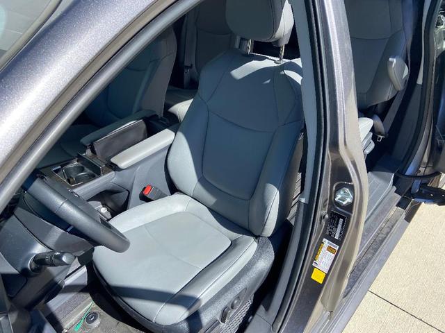 Photo of 2023 Gray Toyota Sienna