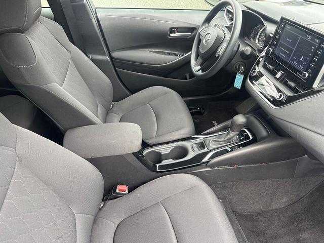 Photo of 2021 Classic Silver Metallic Toyota Corolla