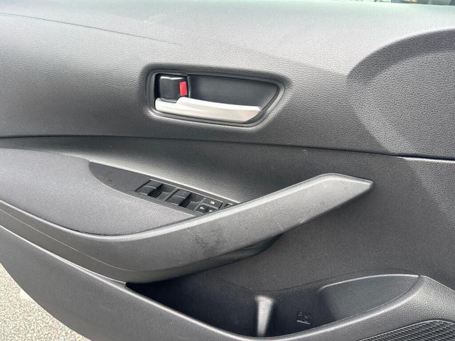 Photo of 2021 Classic Silver Metallic Toyota Corolla