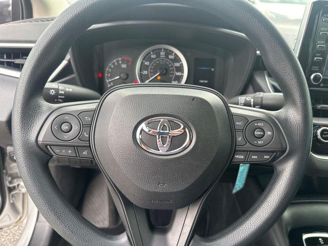 Photo of 2021 Classic Silver Metallic Toyota Corolla