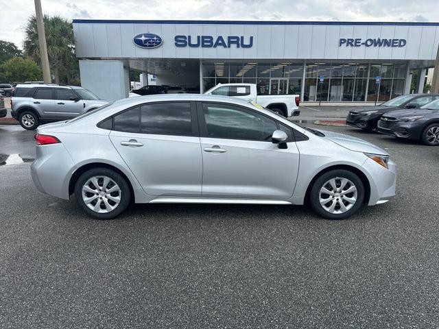 Photo of 2021 Classic Silver Metallic Toyota Corolla