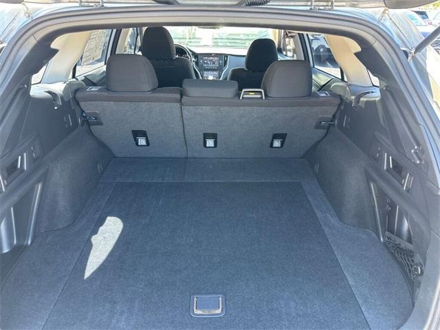 Photo of 2022 Ice Silver Metallic Subaru Outback