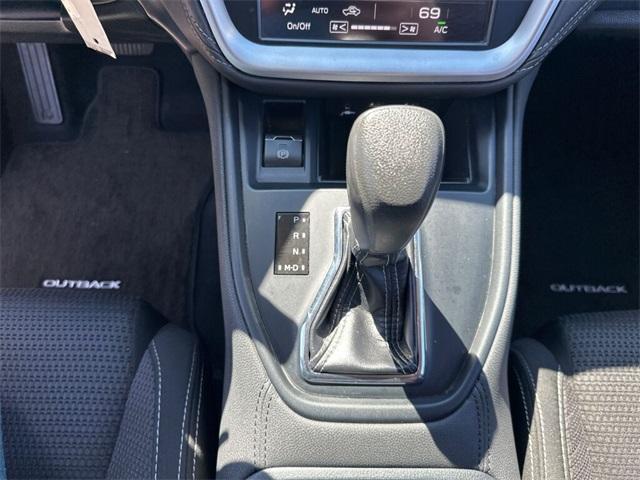 Photo of 2022 Ice Silver Metallic Subaru Outback