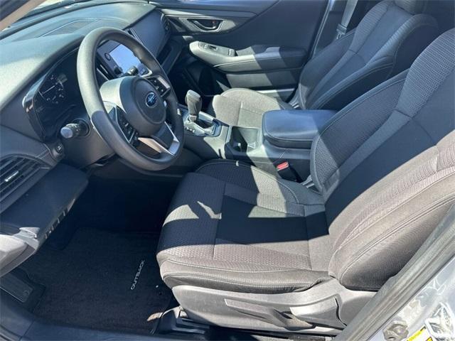 Photo of 2022 Ice Silver Metallic Subaru Outback