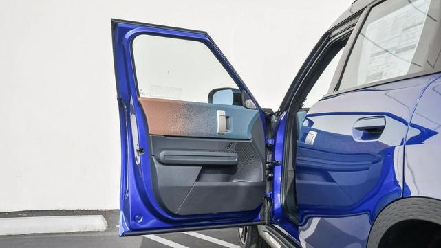 Photo of 2025 Blazing Blue MINI Countryman