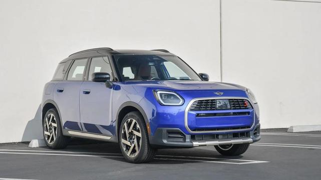 Photo of 2025 Blazing Blue MINI Countryman