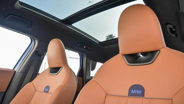 Photo of 2025 Blazing Blue MINI Countryman