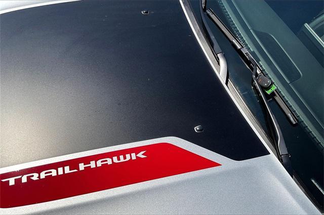 Photo of 2025 Silver Zynith Metallic Clearcoat Jeep Compass