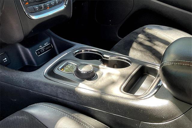 Photo of 2016 Bright White Clearcoat Dodge Durango