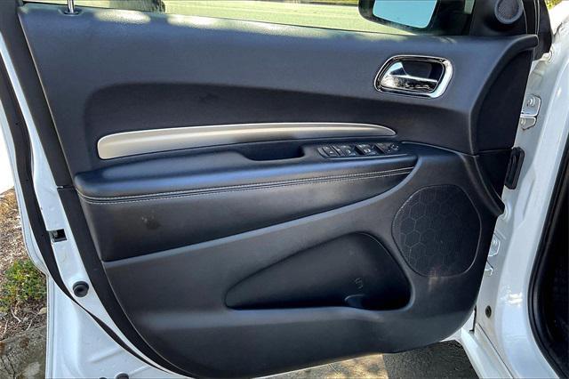 Photo of 2016 Bright White Clearcoat Dodge Durango