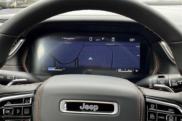Photo of 2025 Bright White Clearcoat Jeep Grand Cherokee L
