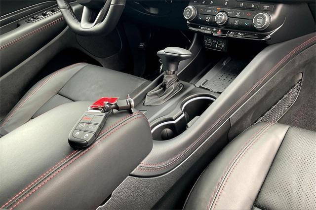 Photo of 2025 Vapor Gray Dodge Durango