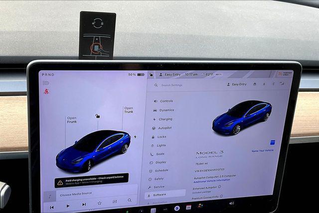 Photo of 2018 Deep Blue Metallic Tesla Model 3