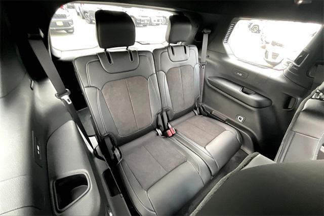 Photo of 2025 Baltic Gray Metallic Clearcoat Jeep Grand Cherokee L