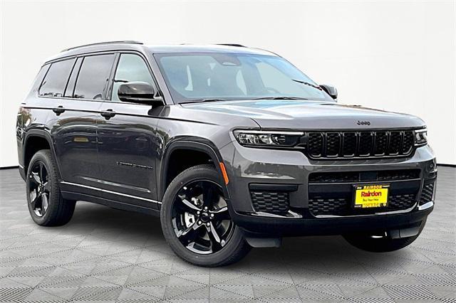 Photo of 2025 Baltic Gray Metallic Clearcoat Jeep Grand Cherokee L