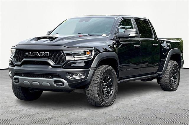 Photo of 2021 Diamond Black Crystal Pearlcoat RAM 1500