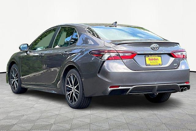 Photo of 2022 Predawn Gray Mica Toyota Camry