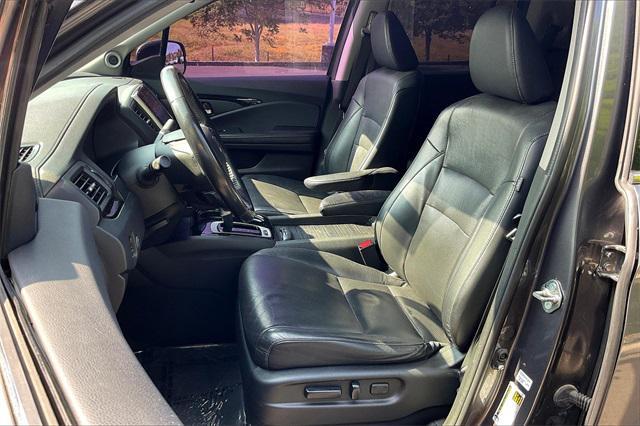 Photo of 2018 Modern Steel Metallic Honda Ridgeline