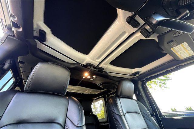 Photo of 2019 Black Clearcoat Jeep Wrangler Unlimited